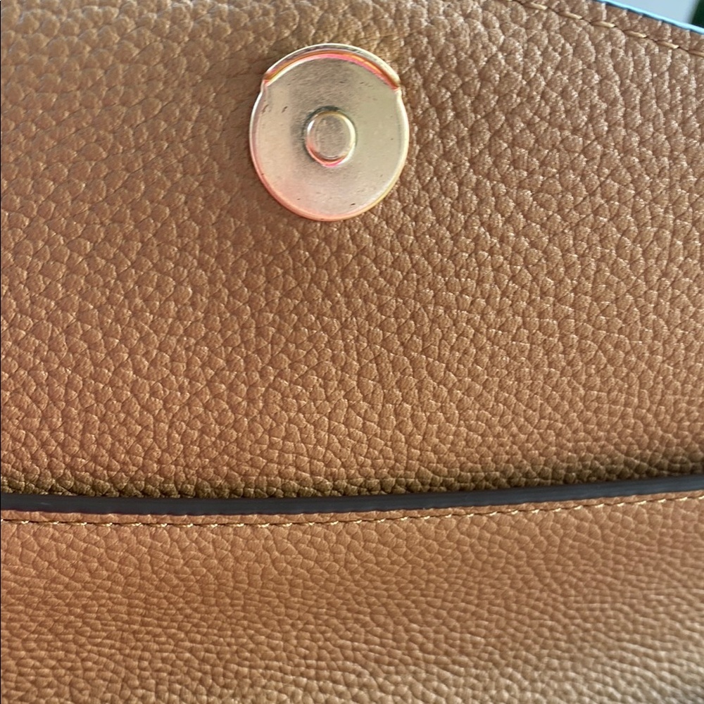 Tory Burch Tan Crossbody Bag - Picture 16 of 17